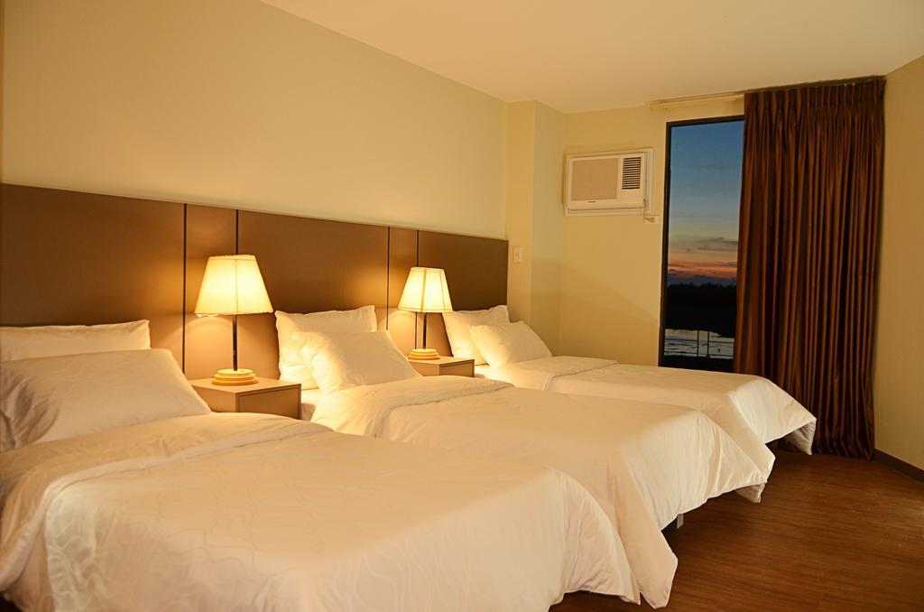 Rivermount Hotel And Resort Sarrat Eksteriør billede
