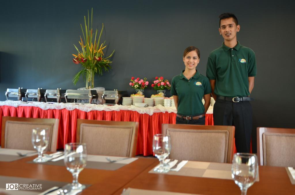 Rivermount Hotel And Resort Sarrat Eksteriør billede