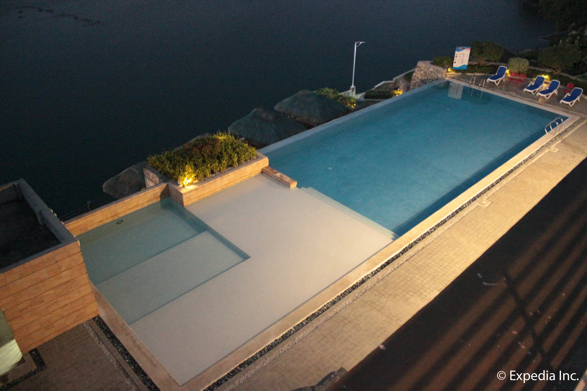 Rivermount Hotel And Resort Sarrat Eksteriør billede